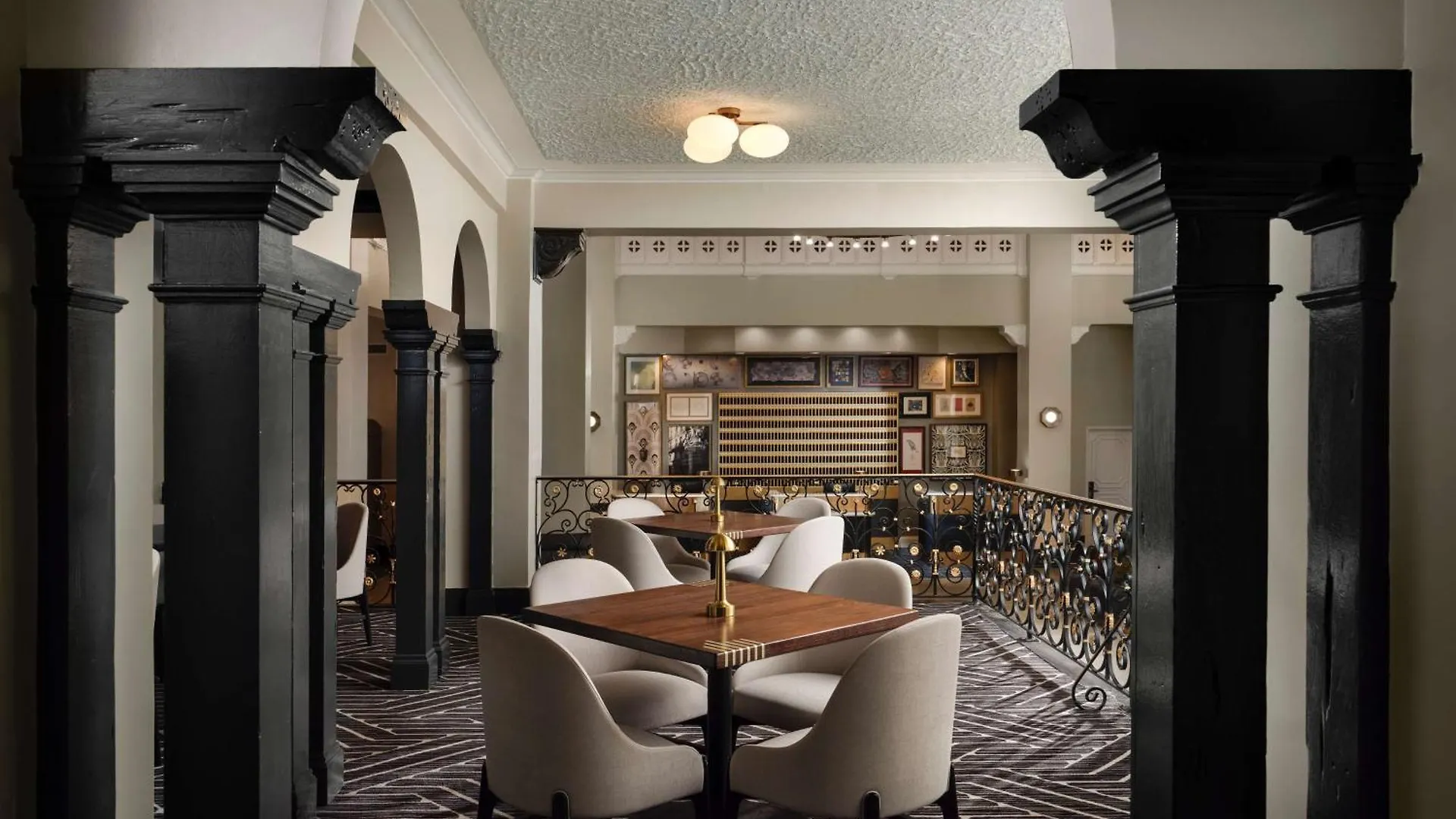Hotel Flor Tampa Downtown, Tapestry Collection By Hilton