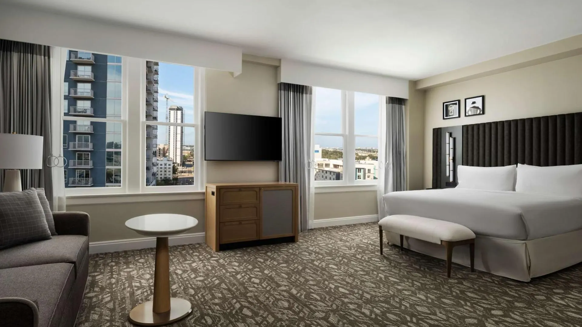 Hotel Flor Tampa Downtown, Tapestry Collection By Hilton